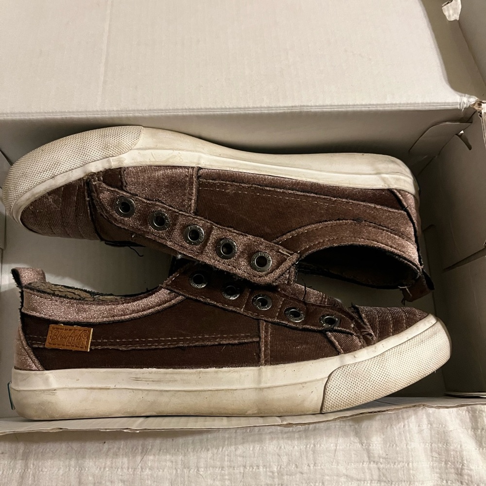 Blowfish velvet sneakers